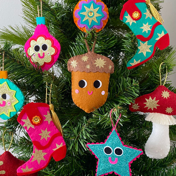 Happy Acorn Decoration